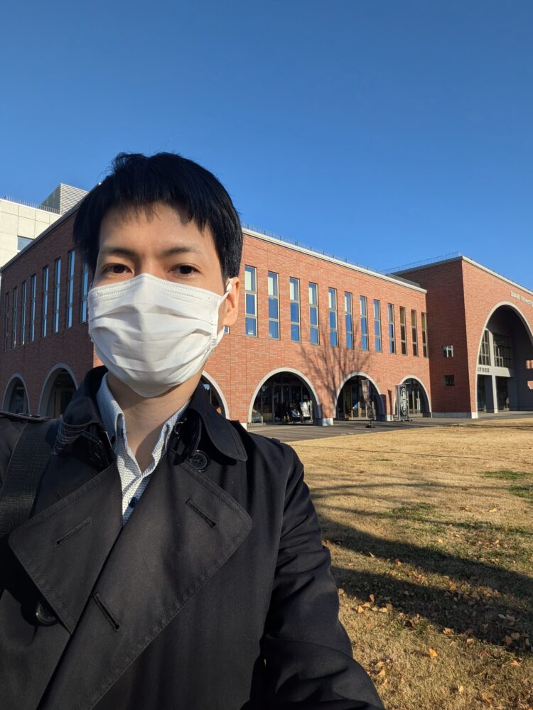 茨城大学構内にて